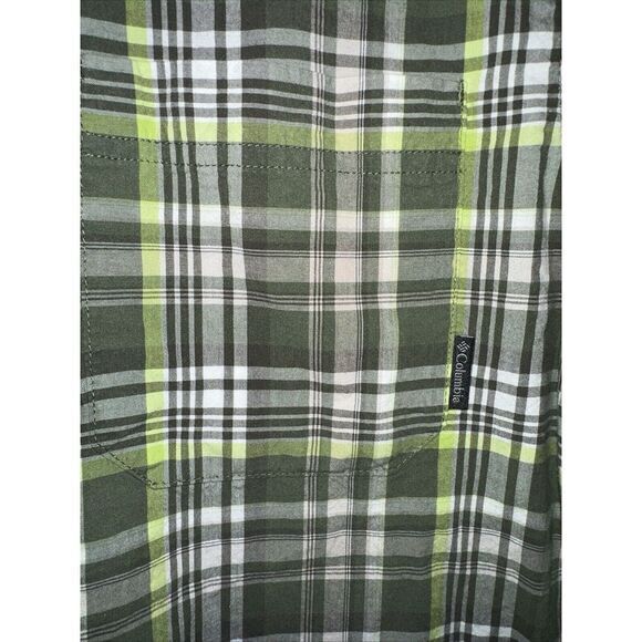 Columbia Sportswear Company Men's Size Medium Short Sleeve Button Up Regular Fit - Picture 5 of 7